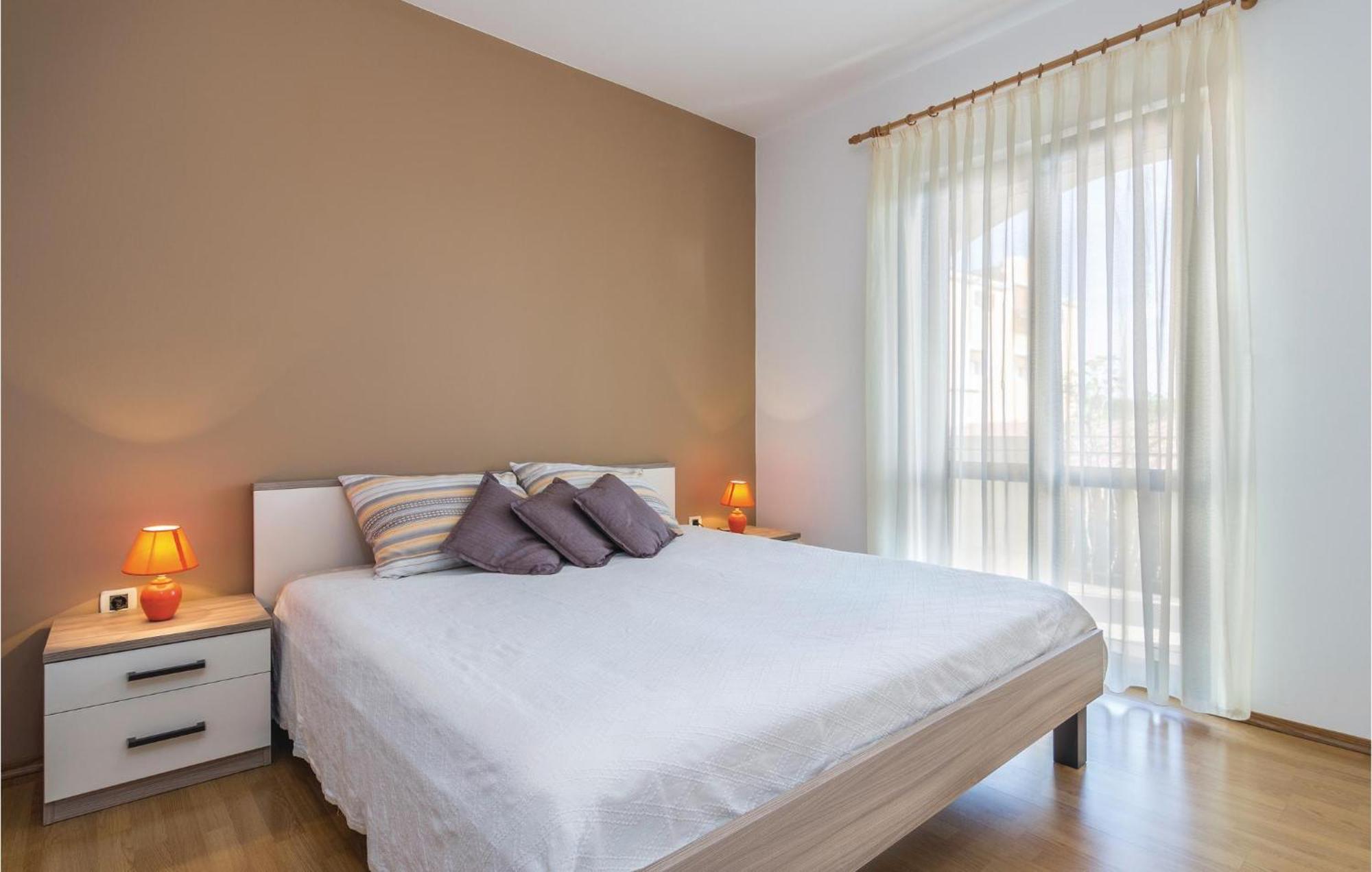 Cozy Apartment In Porec With Wifi Exterior photo